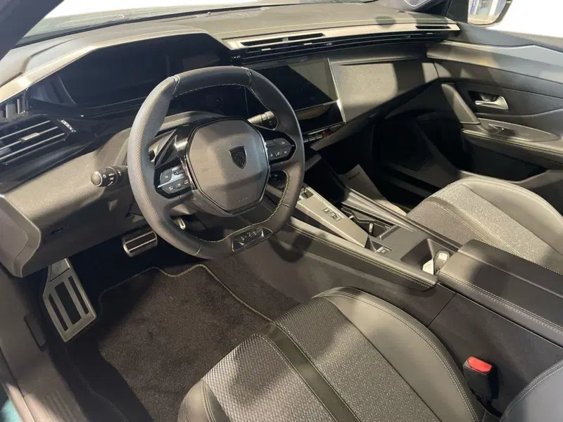 Peugeot 308 SW nuova a Salerno (9)