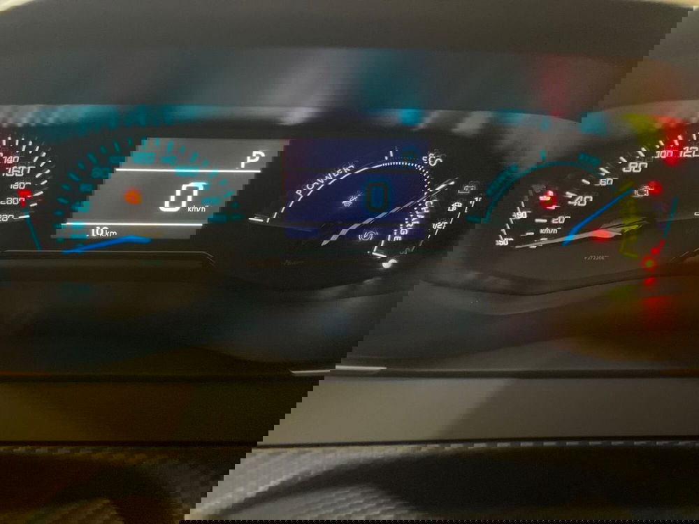 Peugeot 208 nuova a Salerno (12)