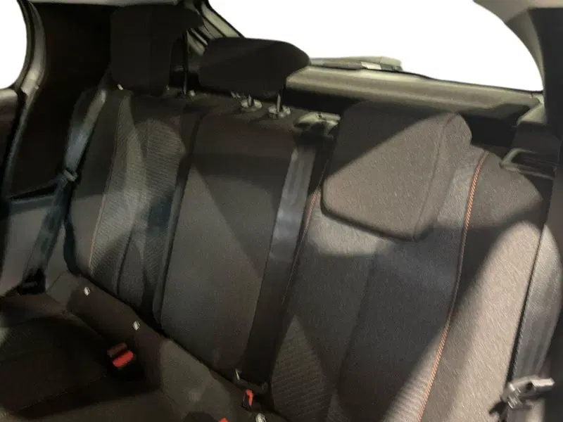 Peugeot 208 nuova a Salerno (14)