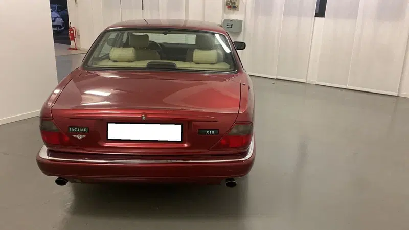 Jaguar XJ usata a Verona (3)