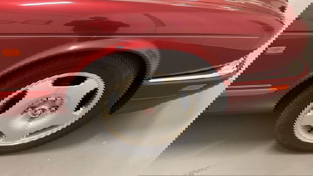 Jaguar XJ usata a Verona (5)