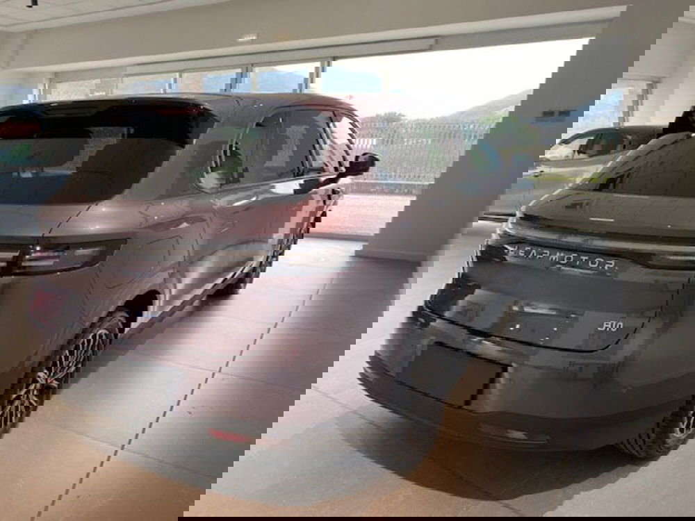 Leapmotor B10 nuova a Benevento (10)