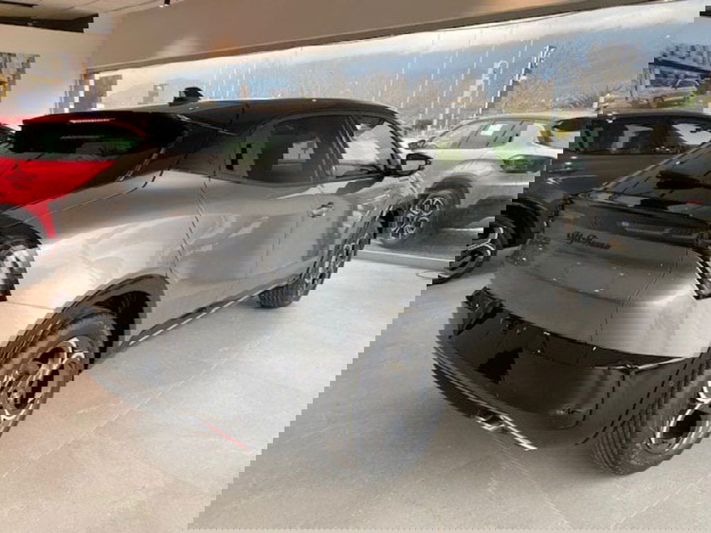 Alfa Romeo Junior nuova a Benevento (10)