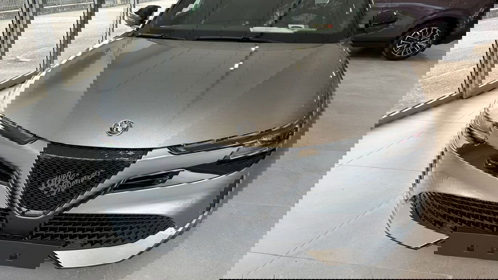 Alfa Romeo Junior nuova a Benevento (2)