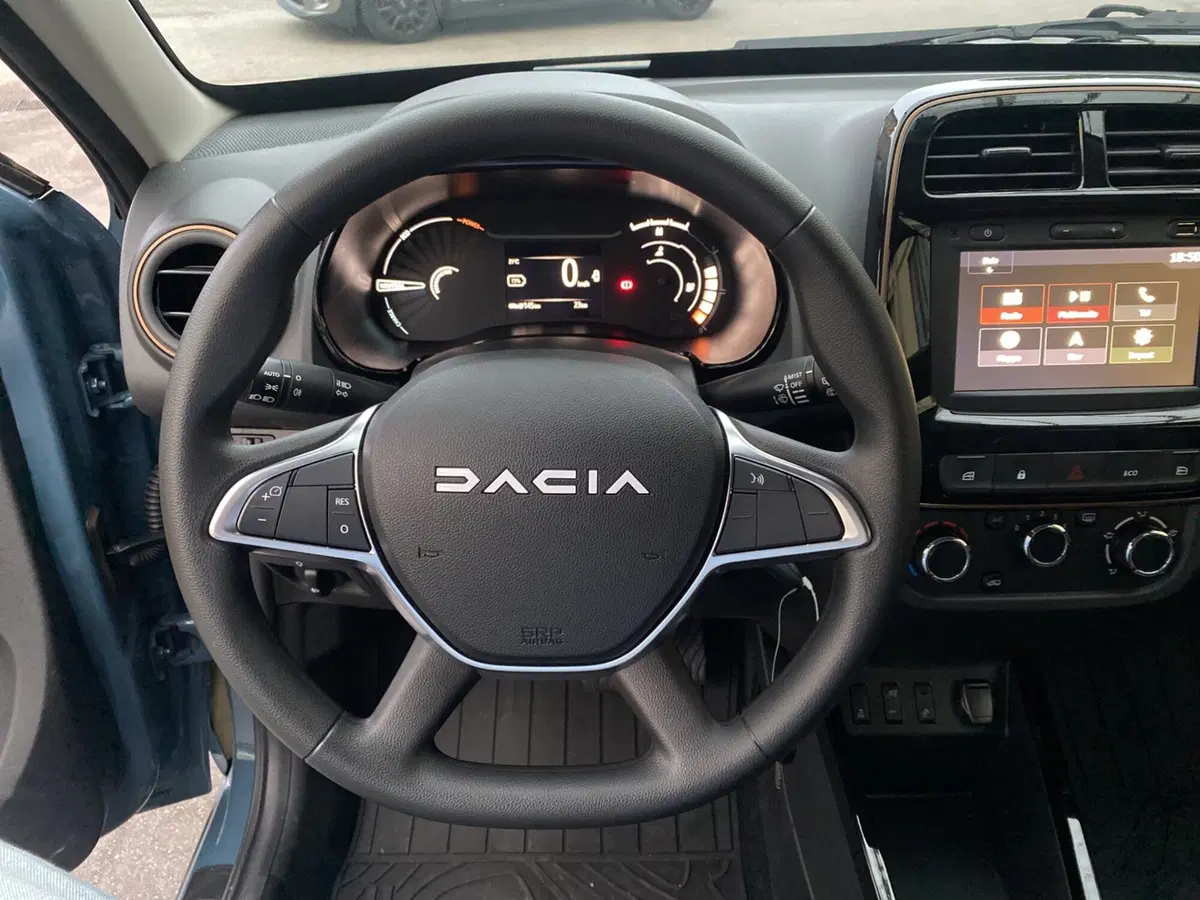 Dacia Spring usata a Verona (11)
