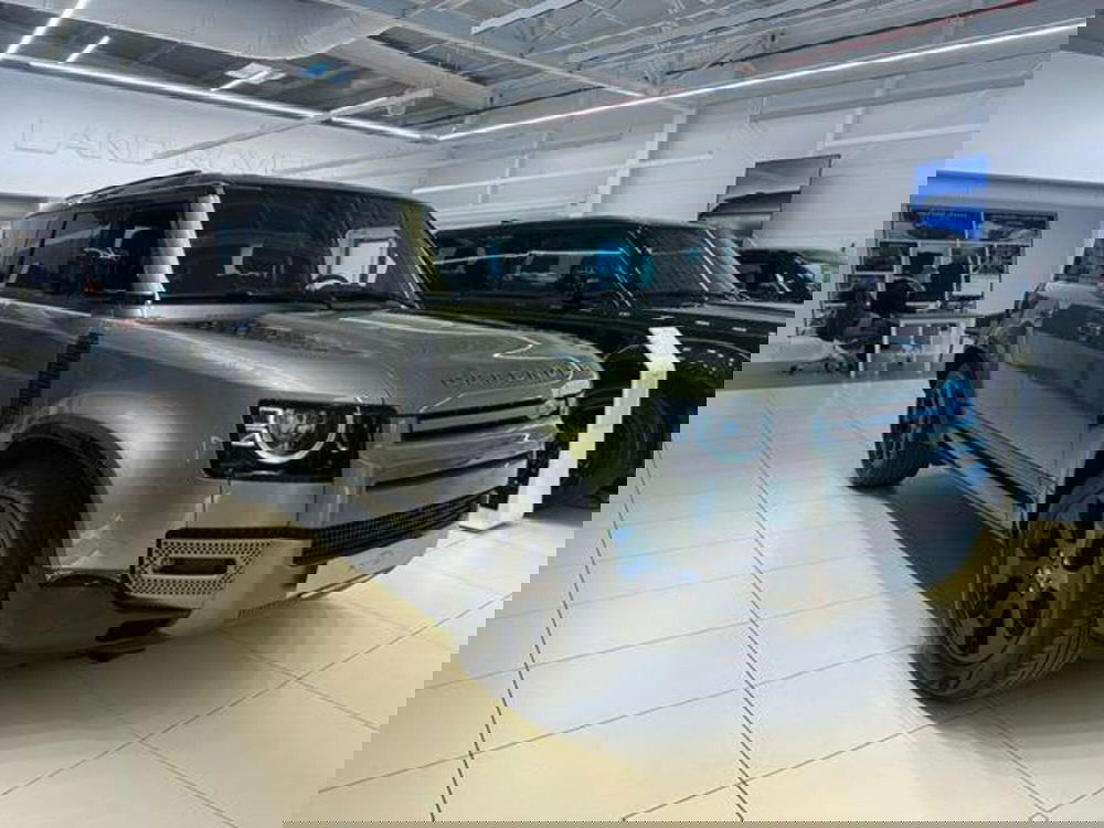 Land Rover Defender usata a Venezia