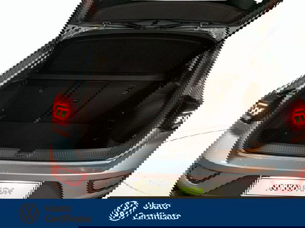 Volkswagen T-Roc nuova a Vicenza (15)