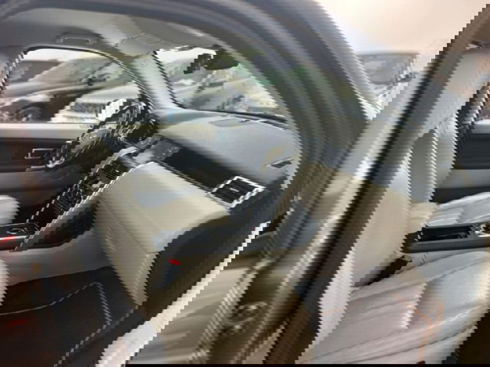 Land Rover Discovery Sport usata a Modena (8)