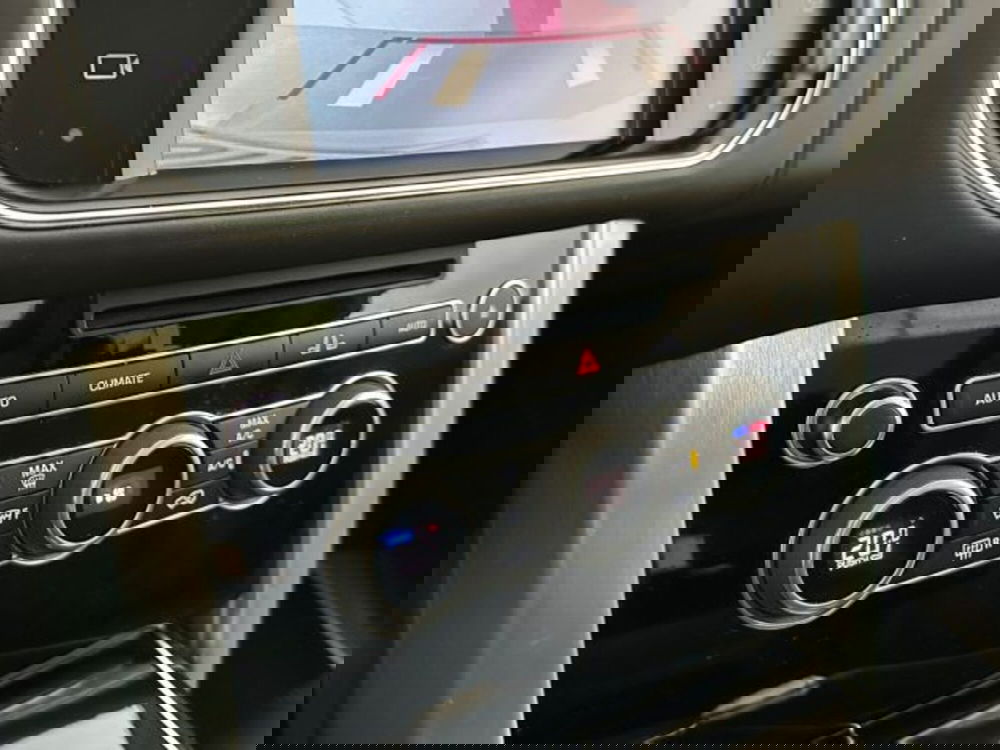 Land Rover Range Rover usata a Modena (11)