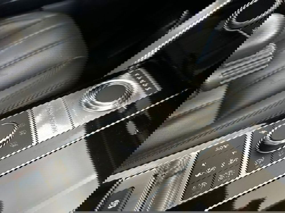 Land Rover Range Rover usata a Modena (16)