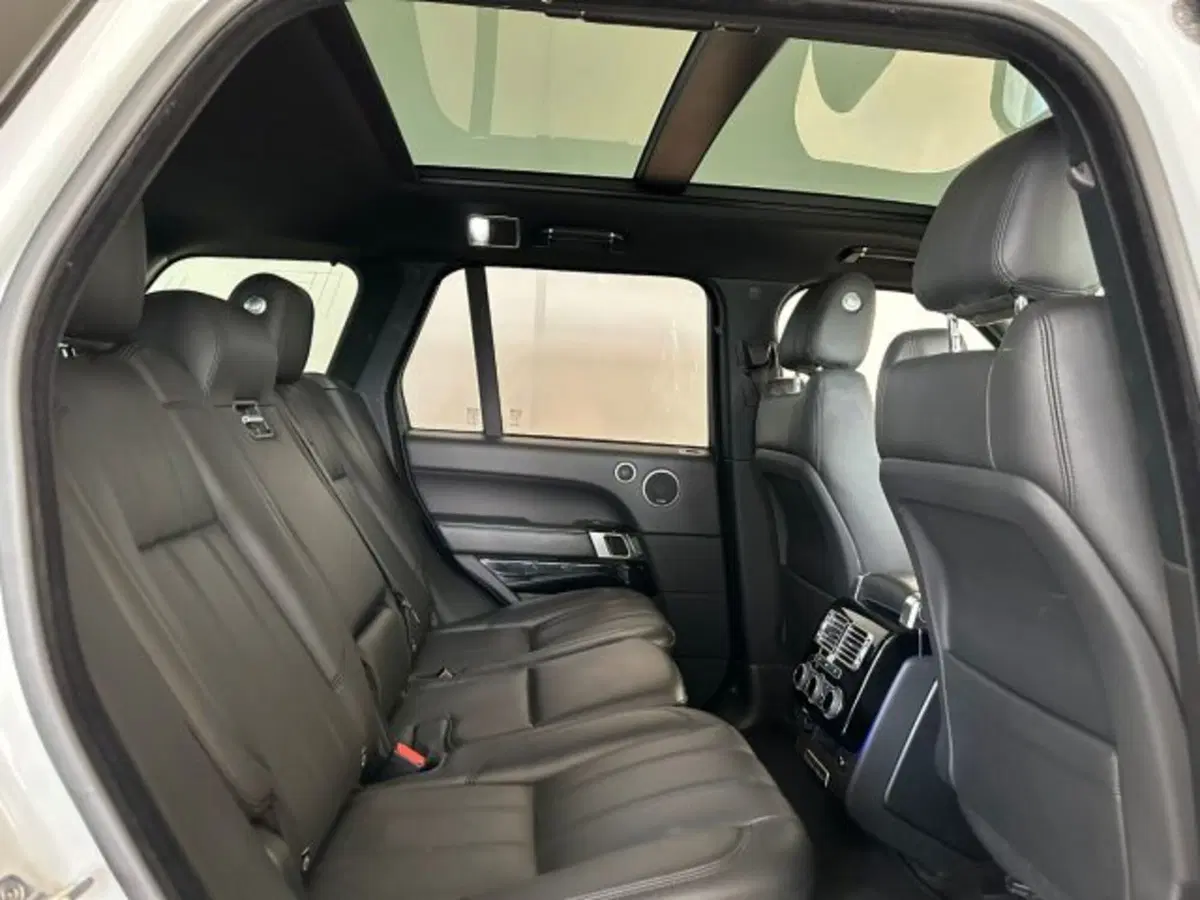 Land Rover Range Rover usata a Modena (10)