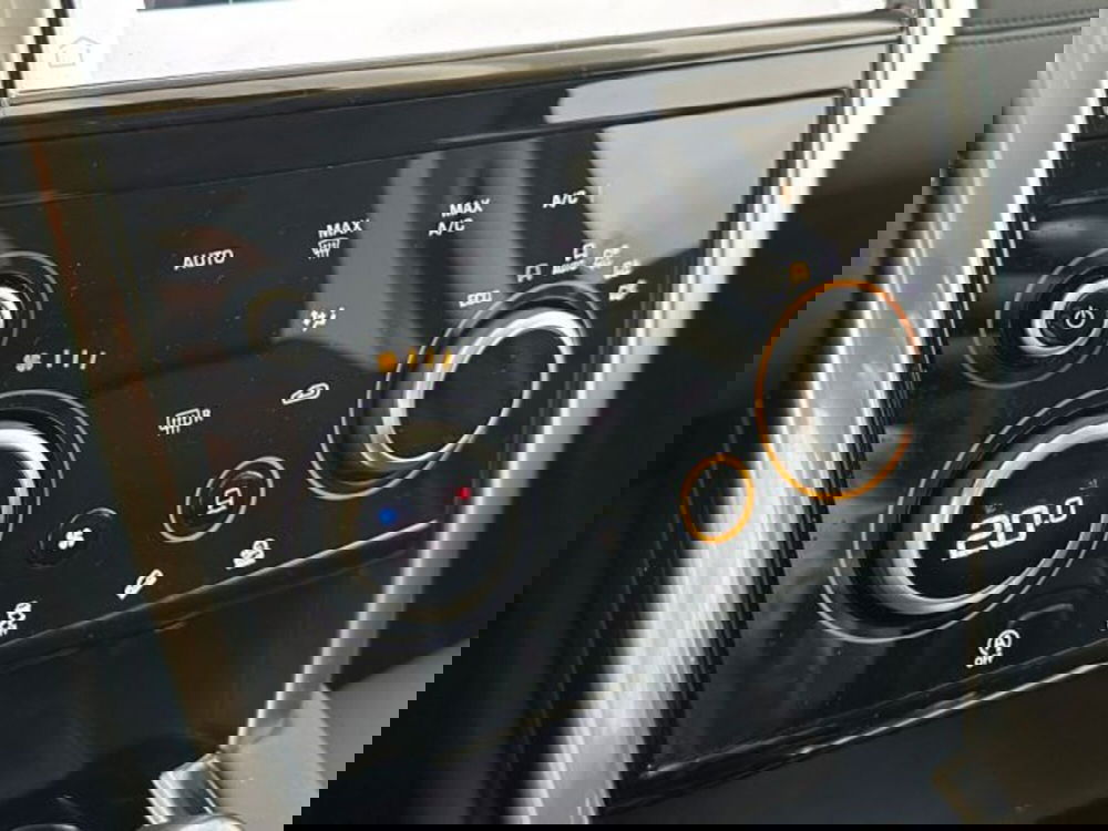 Land Rover Discovery Sport usata a Modena (12)