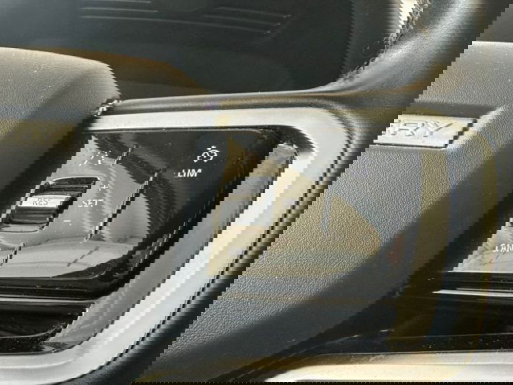 Land Rover Discovery Sport usata a Modena (14)