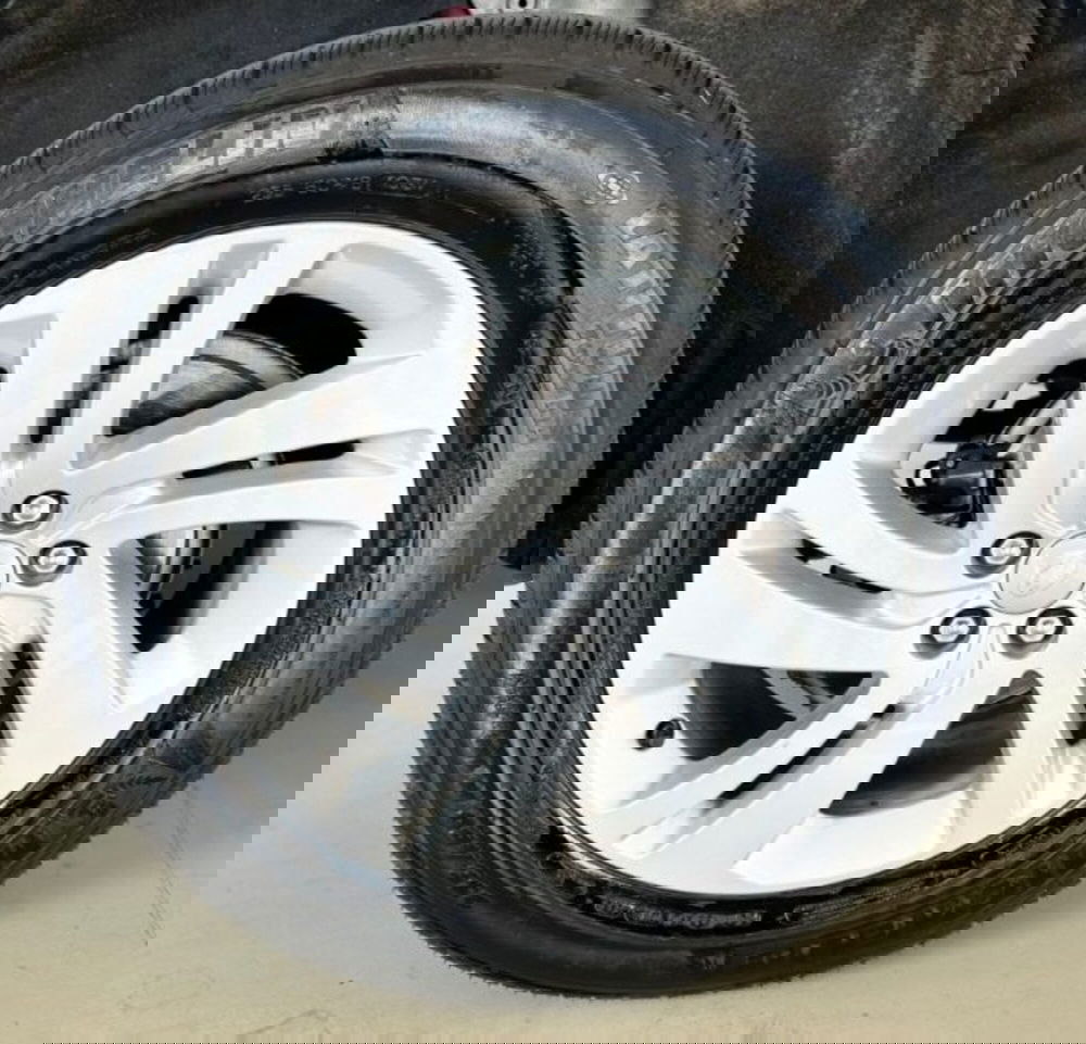 Land Rover Discovery Sport usata a Modena (9)