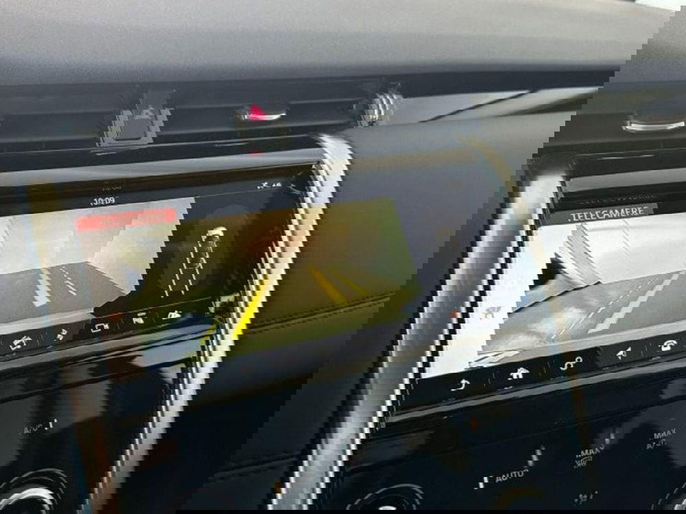 Land Rover Discovery Sport usata a Modena (11)