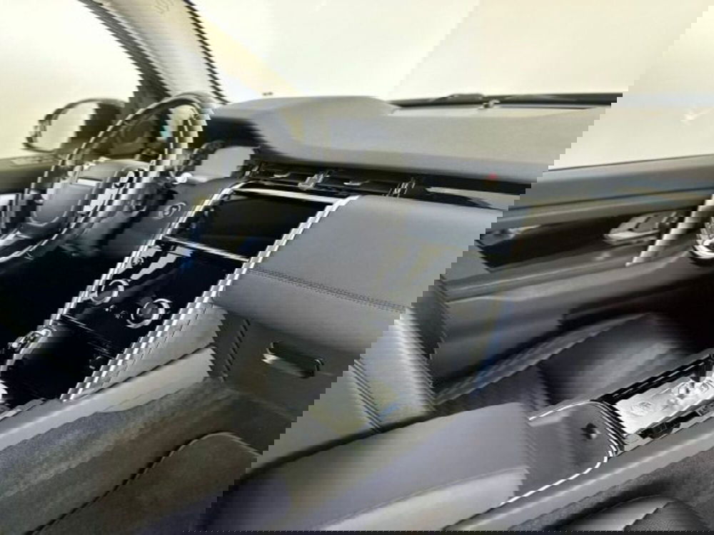 Land Rover Discovery Sport usata a Modena (7)