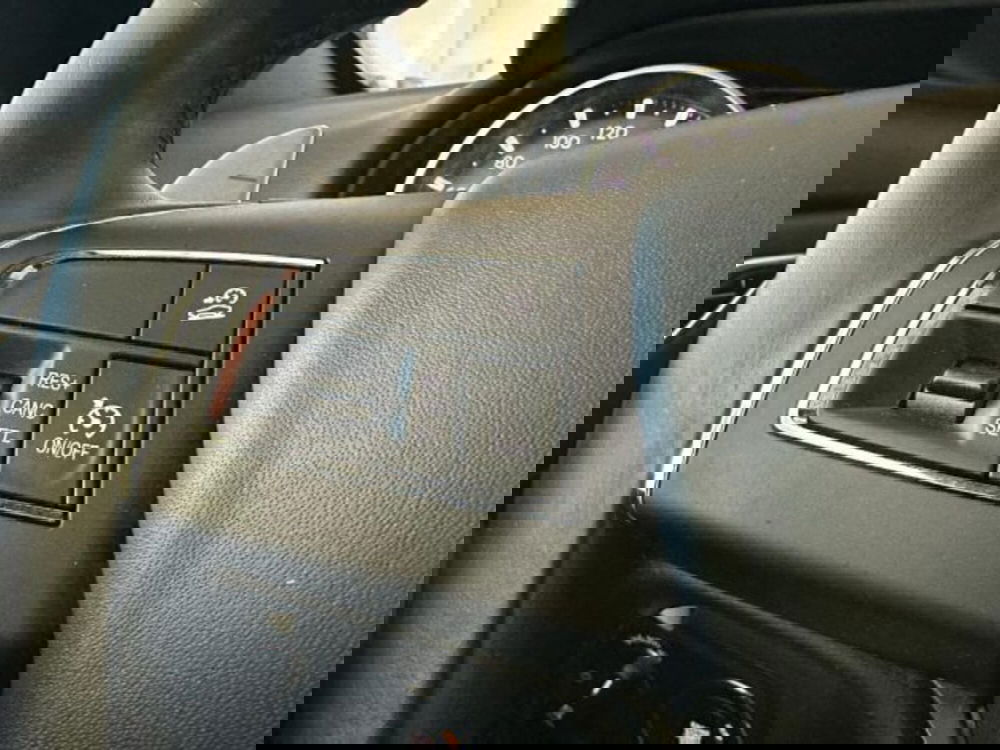 Maserati Levante usata a Modena (6)