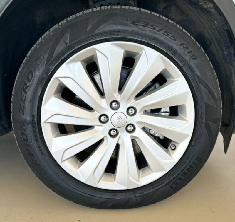 Land Rover Discovery Sport usata a Modena (8)