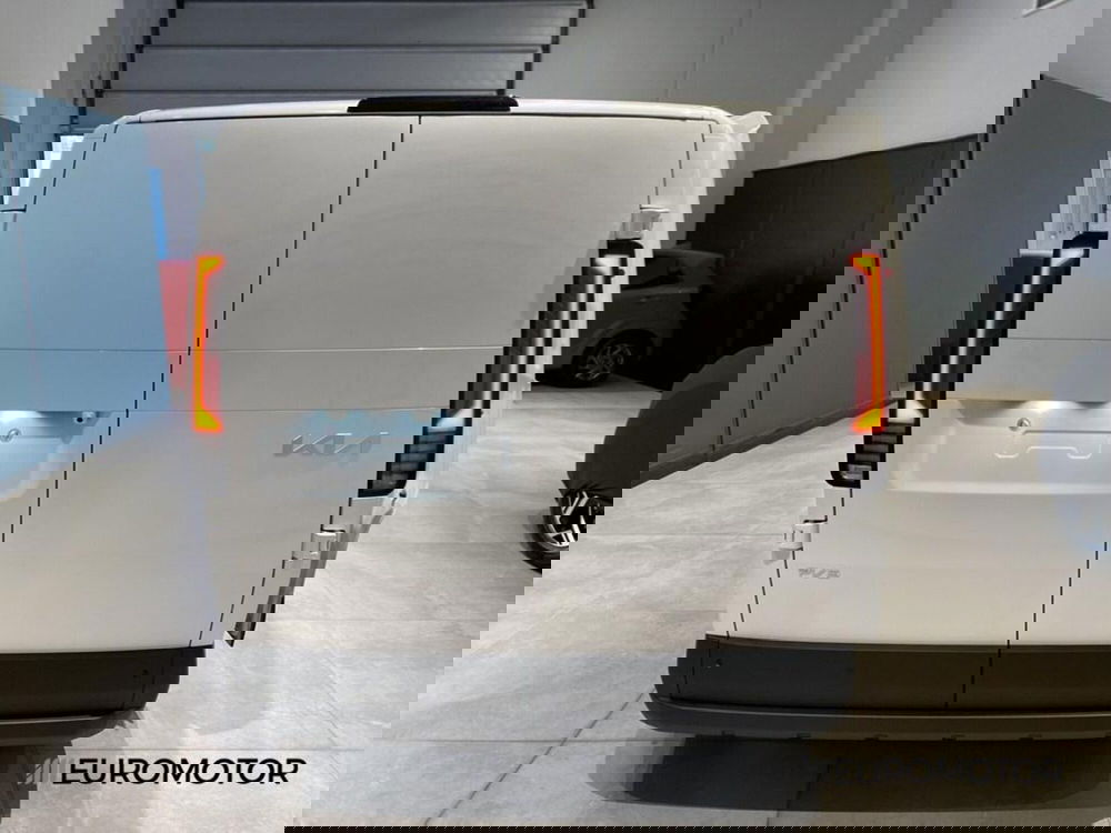 Kia PV5 nuova a Bari (14)