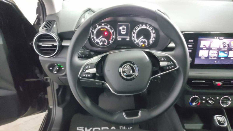 Skoda Fabia usata a Taranto (12)