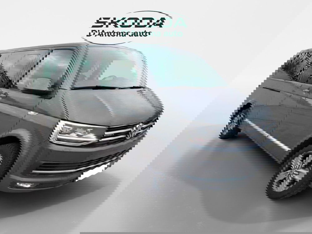 Volkswagen Multivan usata a Taranto