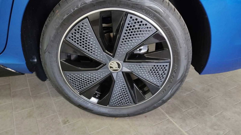 Skoda Scala usata a Taranto (10)