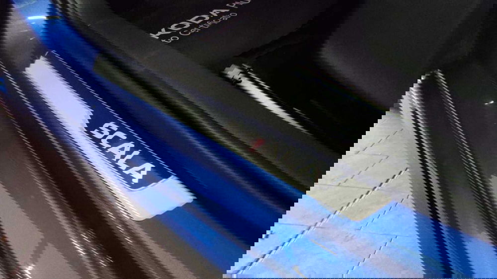 Skoda Scala usata a Taranto (11)