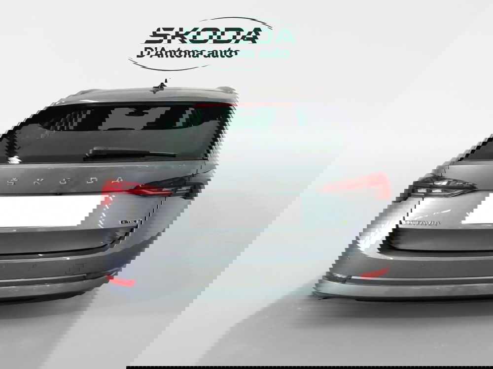Skoda Octavia Station Wagon usata a Taranto (6)