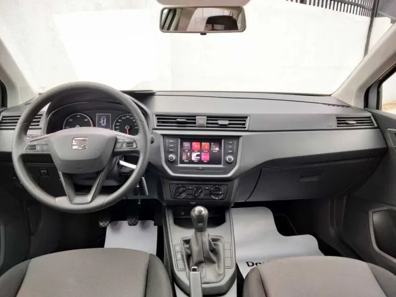 SEAT Arona usata a Taranto (13)