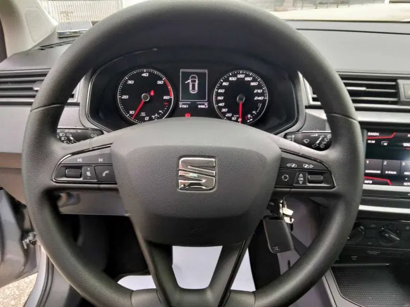 SEAT Arona usata a Taranto (15)