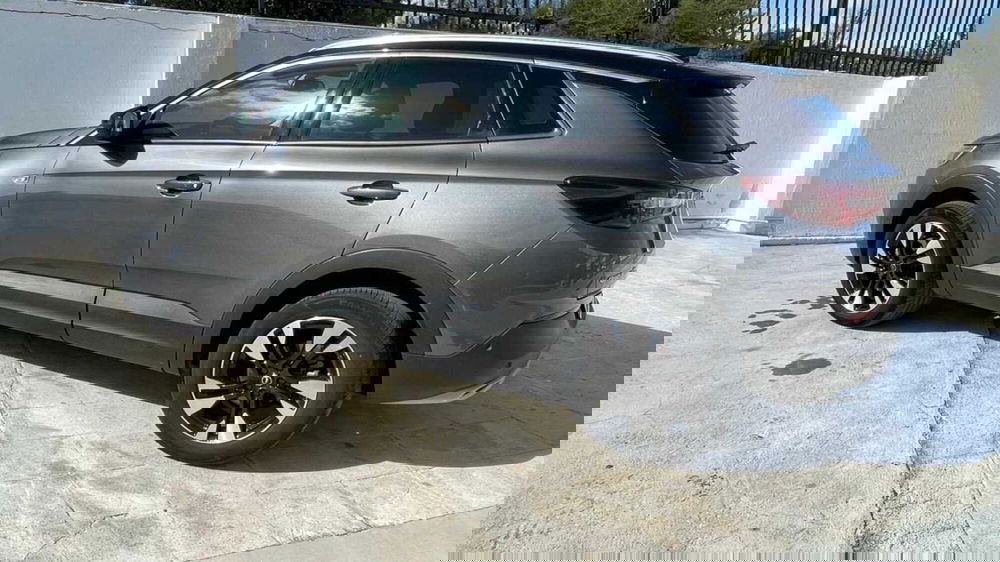 Opel Grandland X usata a Taranto (9)