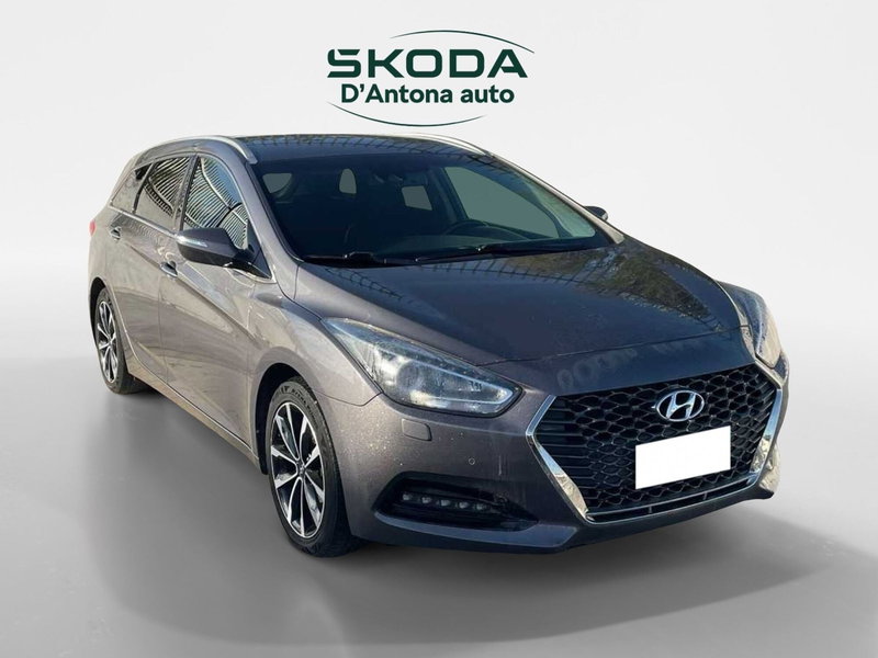 Hyundai i40 Station Wagon usata a Taranto
