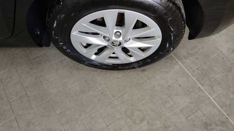 Skoda Fabia usata a Taranto (14)