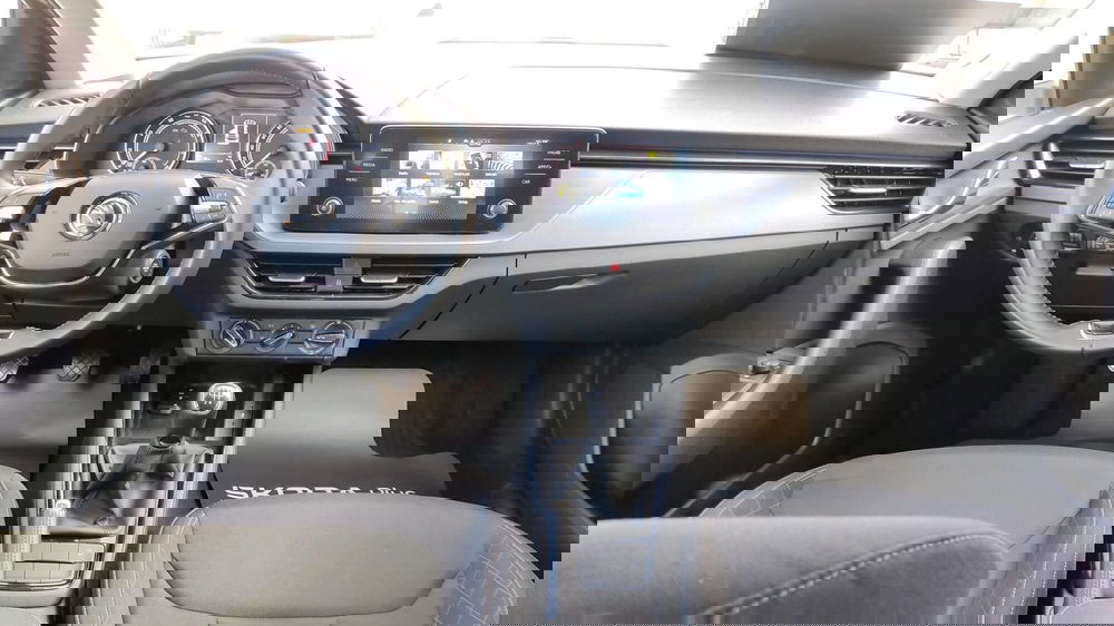 Skoda Kamiq usata a Taranto (8)