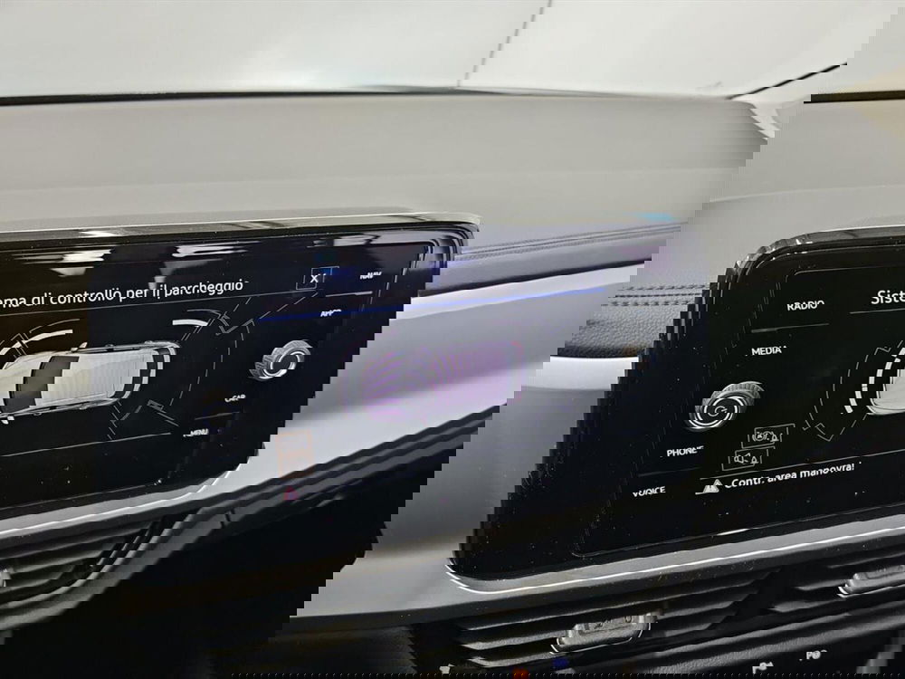 Volkswagen T-Roc usata a Lecco (14)