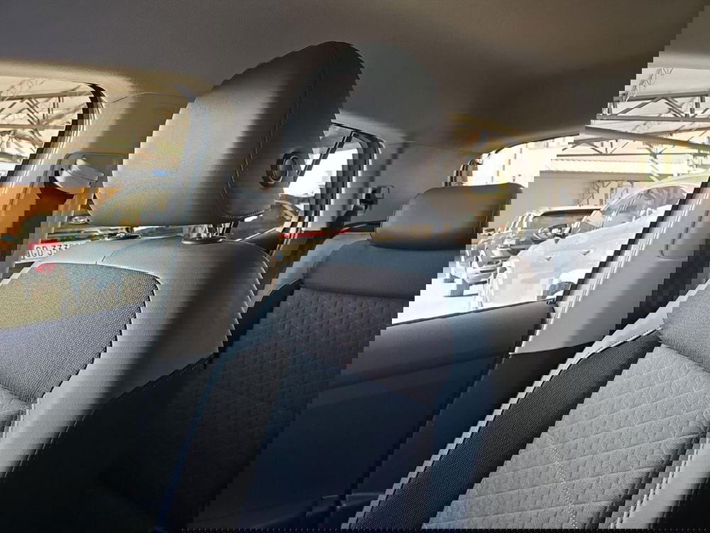 Volkswagen T-Cross usata a Lecco (15)