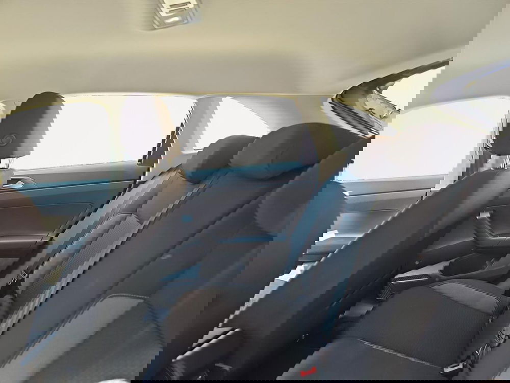 Volkswagen Taigo usata a Lecco (12)