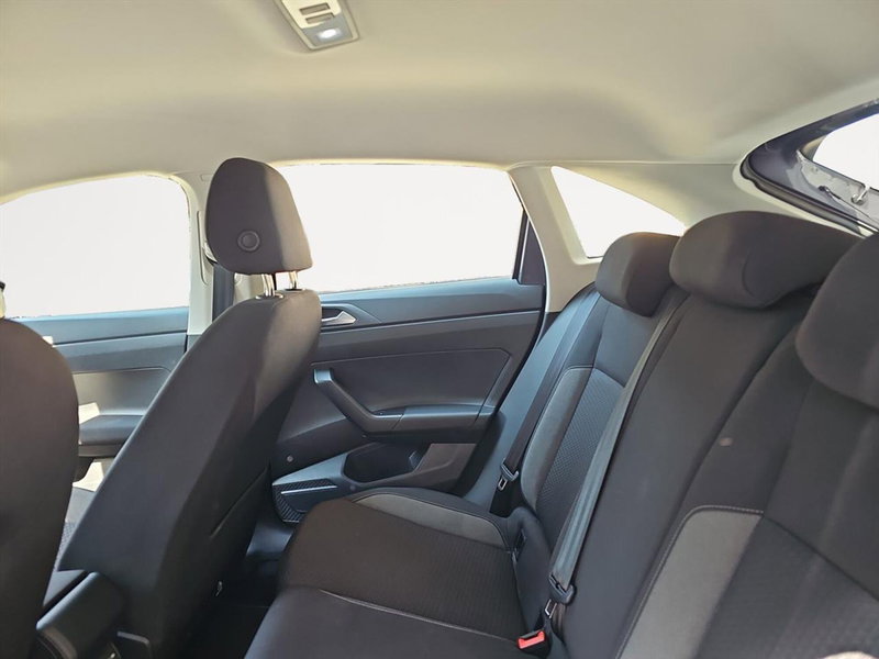 Volkswagen Taigo usata a Lecco (12)