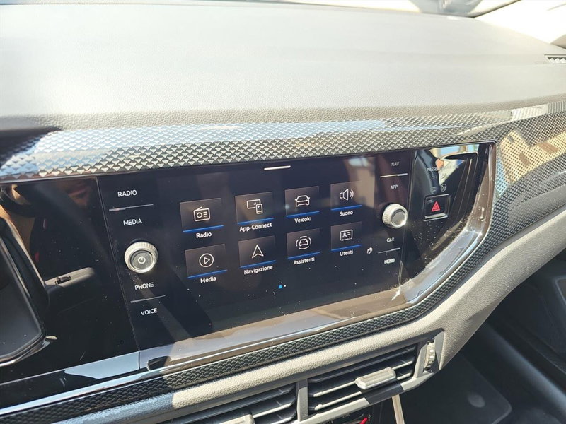 Volkswagen Taigo usata a Lecco (18)