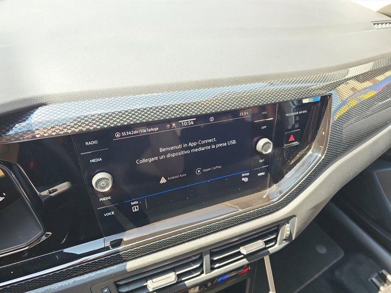 Volkswagen Taigo usata a Lecco (19)