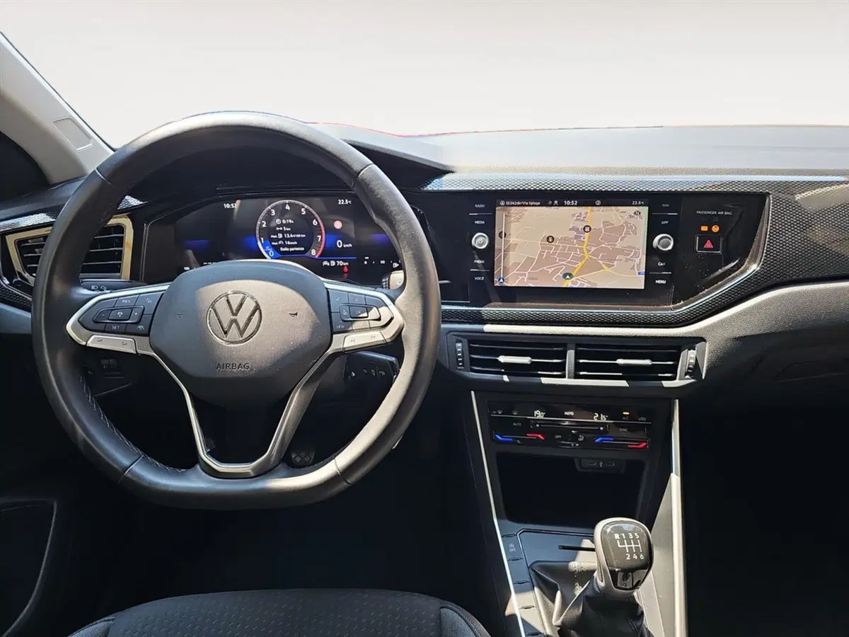 Volkswagen Taigo usata a Lecco (6)