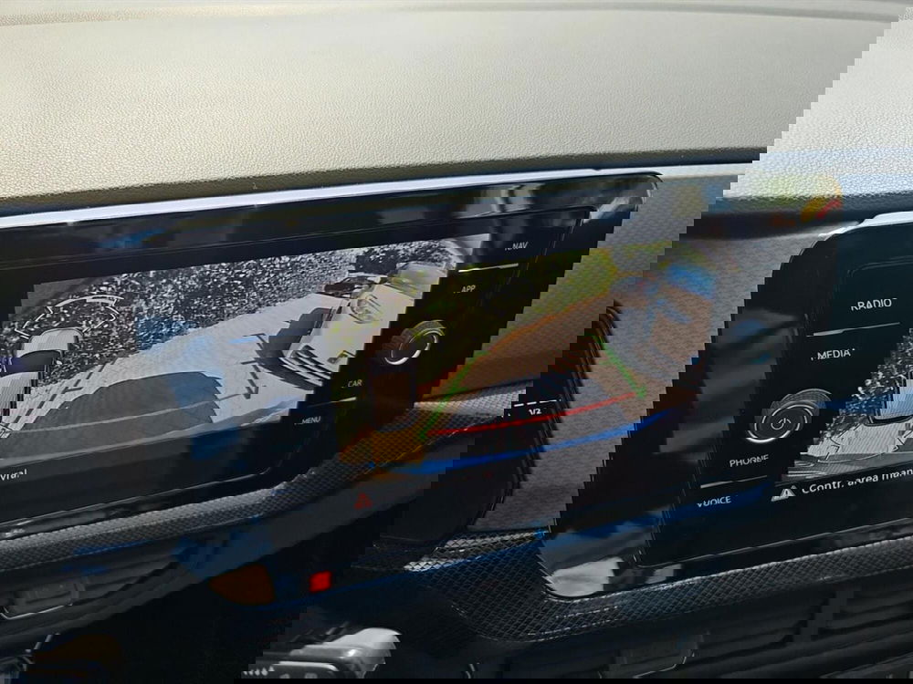 Volkswagen T-Cross usata a Lecco (16)