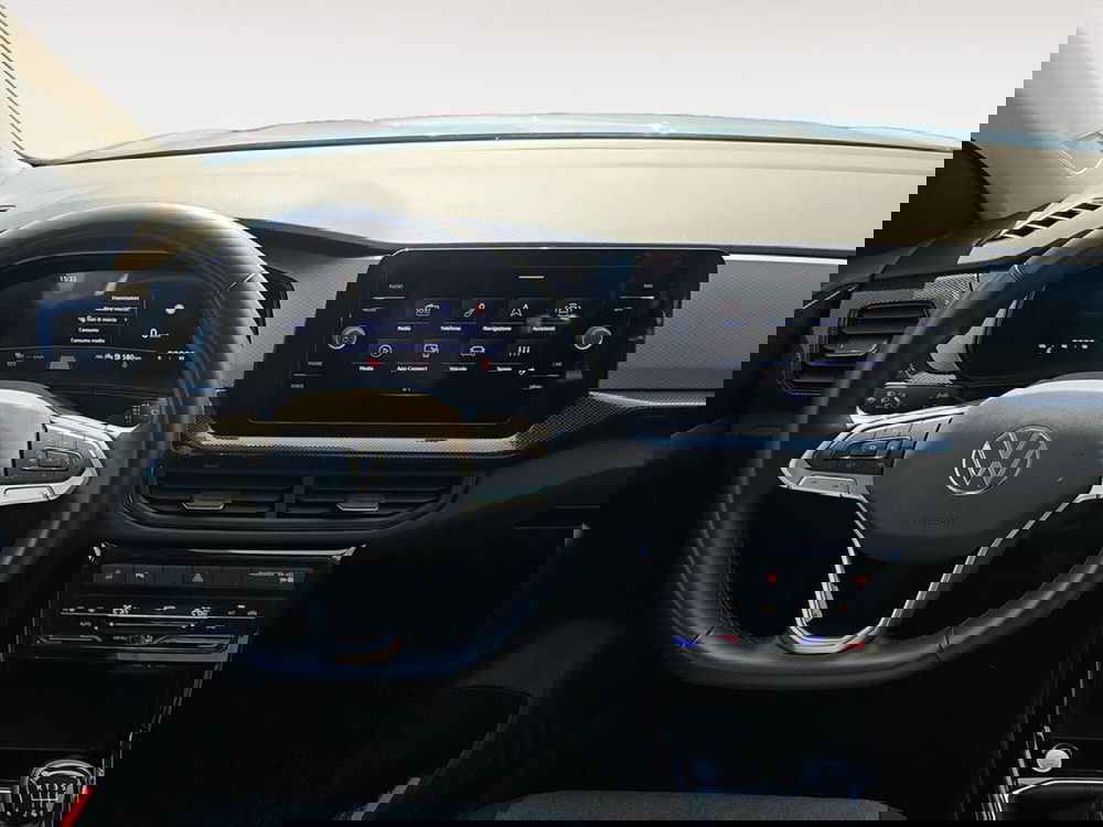 Volkswagen T-Cross usata a Lecco (9)