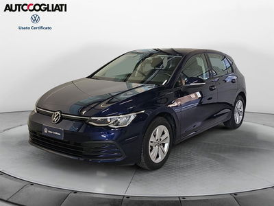 Volkswagen Golf 1.0 eTSI EVO DSG Life del 2024 usata a Merate