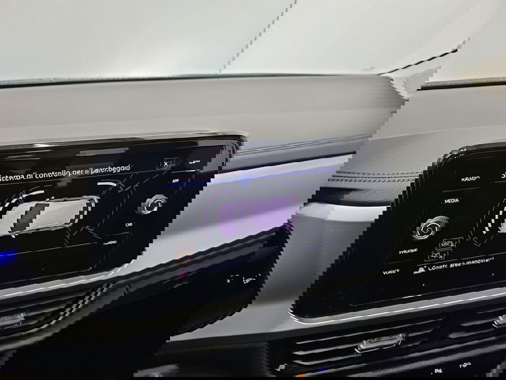 Volkswagen T-Roc usata a Lecco (16)