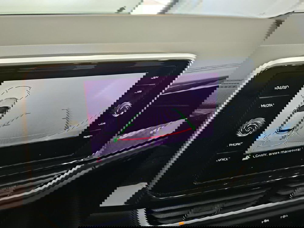 Volkswagen T-Roc usata a Lecco (18)