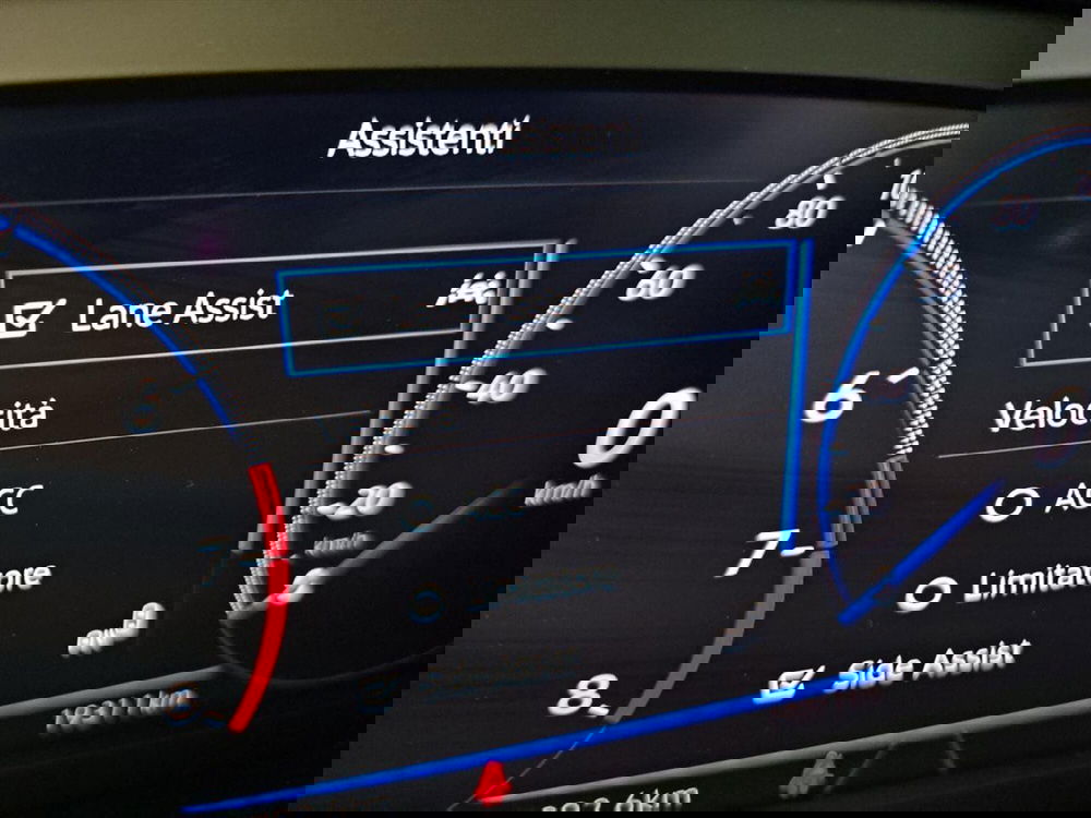Volkswagen T-Roc usata a Lecco (20)