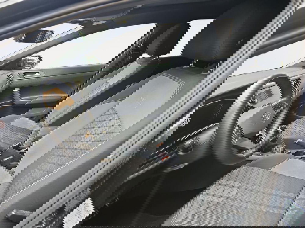 Volkswagen Taigo usata a Lecco (12)