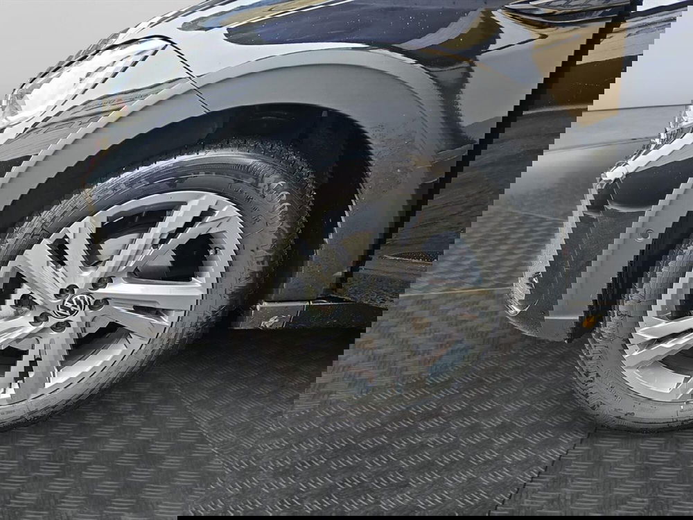 Volkswagen Taigo usata a Lecco (14)