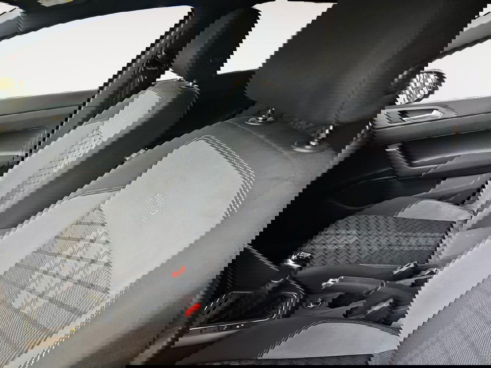 Volkswagen Taigo usata a Lecco (15)